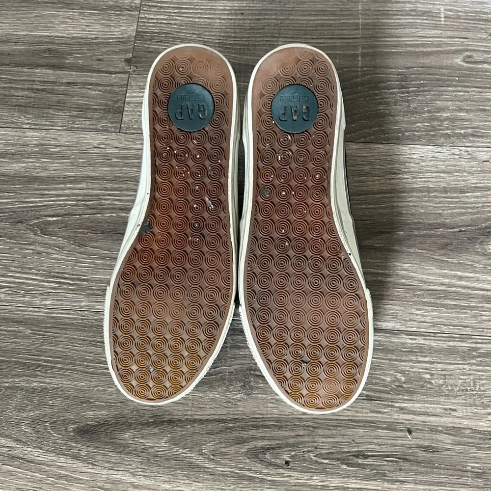 GAP step into